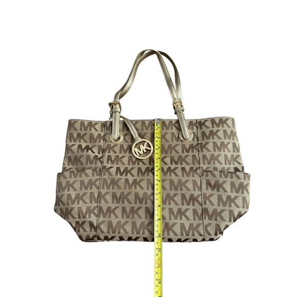 Michael Kors Tan Beige Cream MK Logo Purse - Picture 5 of 9